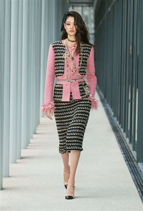 chanel metiers d'art 2021 shoes|All the Looks from Chanel Métiers d'Art 2021 Fashion Show .